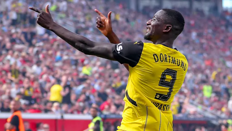 arsenal-va-cau-hoi-ve-viec-chi-44-trieu-bang-cho-serhou