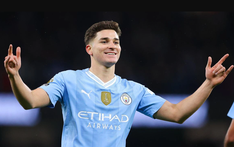 ray-parlour-chi-loi-nang-cap-hang-cong-arsenal